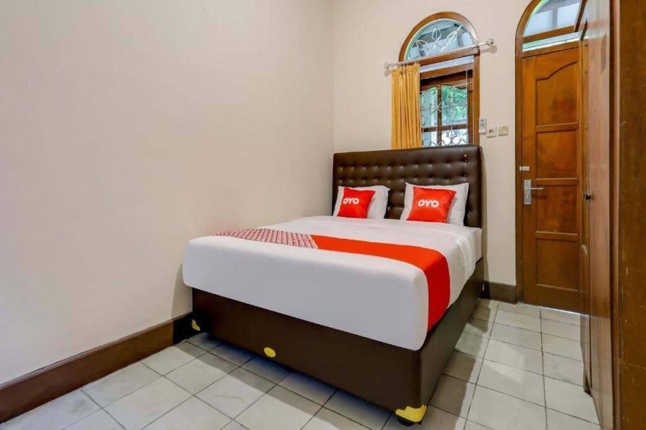 Oyo 90095 Indah Homestay Syariah Kejayan Exteriör bild